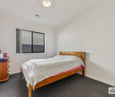 18 Lowerson Street - Photo 3