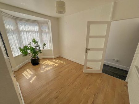 3 bedroom terraced house to rent - Photo 4