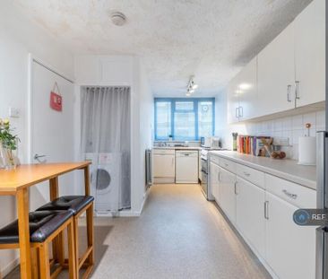 3 bedroom terraced house to rent - Photo 6