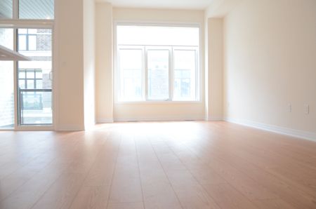 For Lease - 3 Russell Wice Avenue, Richmond Hill, Ontario - Photo 4