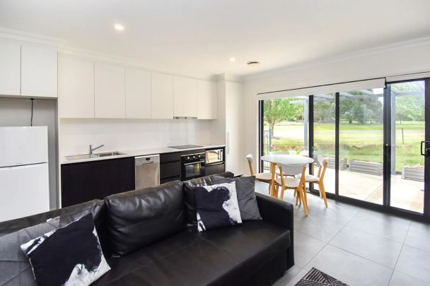 Fully Furnished One Bedroom Apartment - Photo 1