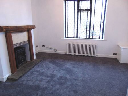 Middleton Road, Royton - Photo 2