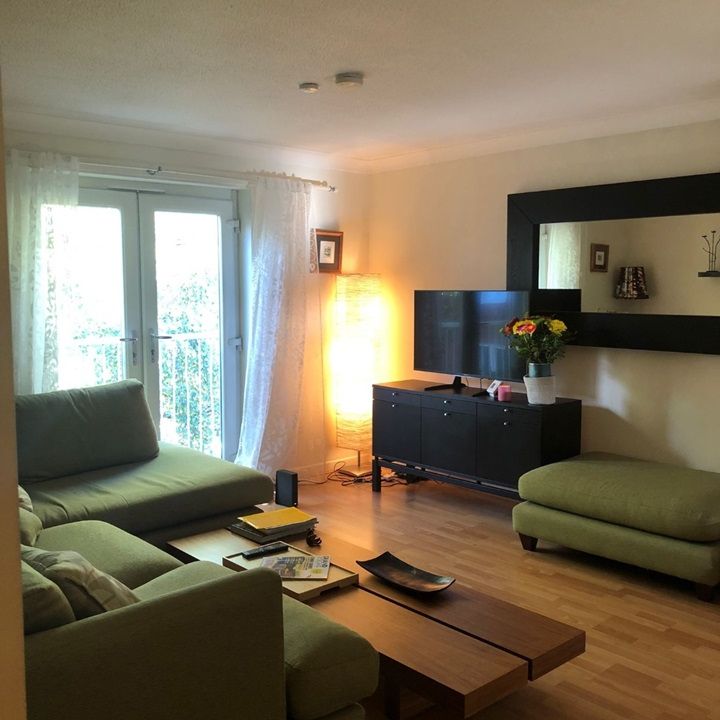 2 Bed Flat, Porchfield Square, M3 - Photo 1