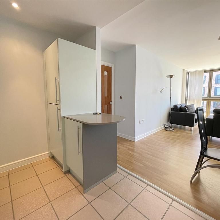 2 bedroom apartment to rent - Photo 1