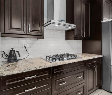 For Lease - 940 Dice ( Upper Level ) Way, Milton, Ontario - Photo 4