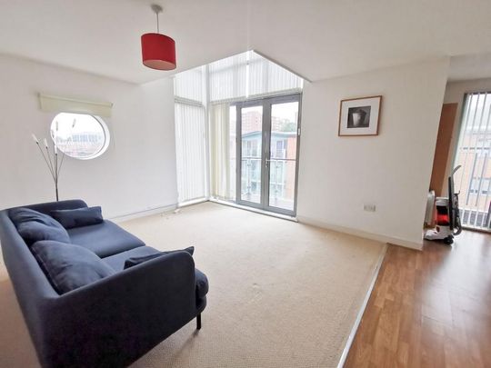 3 bedroom apartment to rent - Photo 1