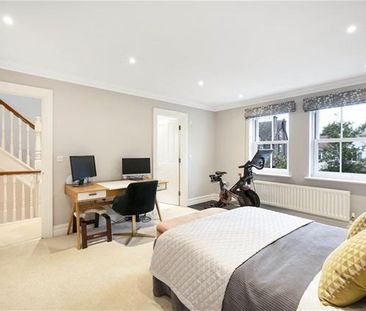 4 bedroom semi-detached house to rent - Photo 1