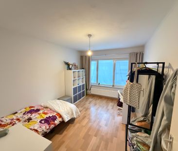 INSTAPKLARE & RUIME gezinswoning met GARAGE & TUIN - Photo 6