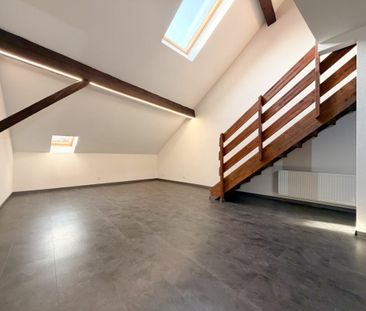 For rent: 6.5-room adjoining house - Photo 3