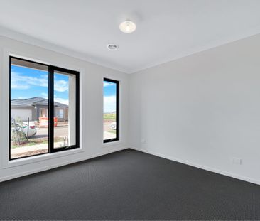 Modern Family Living in the Prestigious New Gate Estate - Photo 2