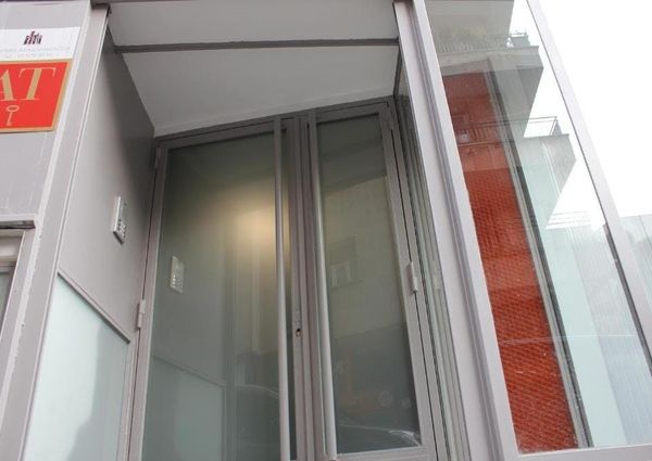 Plaza de Chamberí, Madrid, Community of Madrid 28010