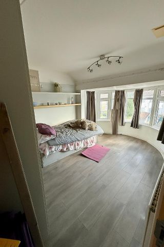 1 bedroom in a house share to rent - Photo 3