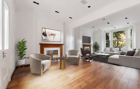 4 bedroom semi-detached house to rent - Photo 3