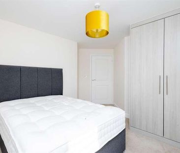 Cusworth Garth, Leeds, LS15 - Photo 6