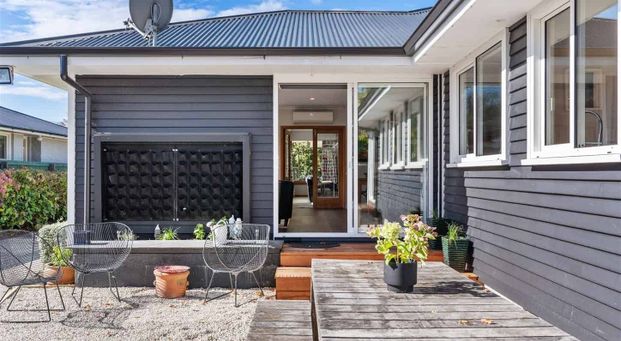 Suburban Serenity - Photo 1