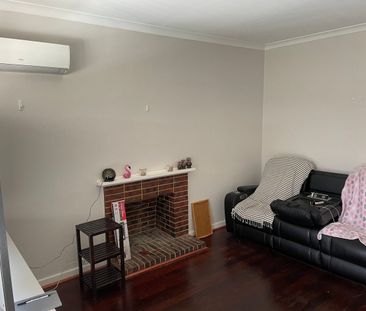 House for rent - Photo 2