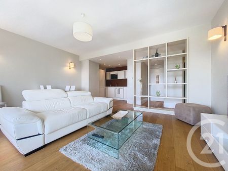 Location Appartement 2 pièces 63m² NICE 06300 - Photo 2