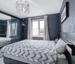 2 BEDROOM Apartment - First Floor - Photo 4