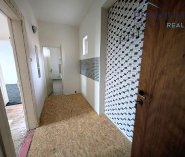 Pronájem bytu 1+1 40 m², Třebenice - Photo 3