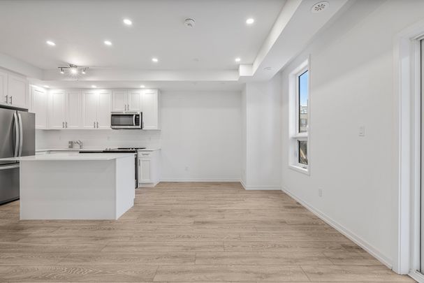 For Lease - 22 Lytham Green Circle Unit# 21, Newmarket, Ontario - Photo 1