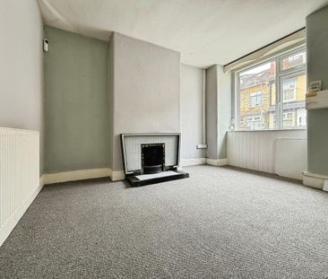 4 bedroom terraced house to rent - Photo 4