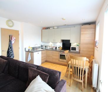 2 bedroom apartment to rent - Photo 5