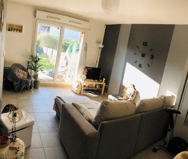 Location Appartement 1 pièce 26m² BRON 69500 - Photo 3