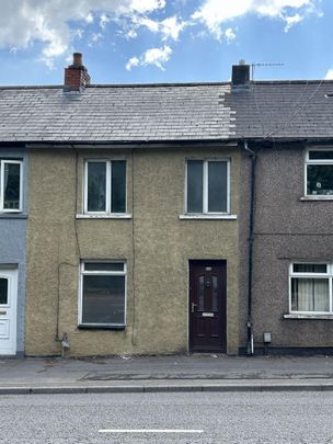 2 bedroom terraced house to rent - Photo 1