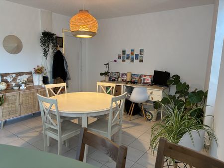 Location Appartement 3 pièces 51m² TAIN L HERMITAGE 26600 - Photo 2
