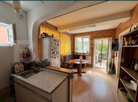 Casa individuala de inchiriat, cu 5 camere, 250 mp, zona Cet - Fotografie 5