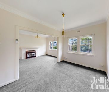 3/2 Glenarm Road, Glen Iris - Photo 2