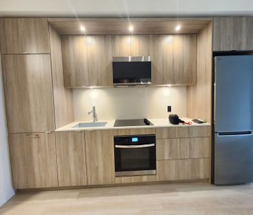 For Lease - 60 Central Park Road Way Unit# 909, Toronto, Ontario - Photo 4