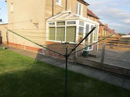 Andrew Avenue, Boghall, Bathgate, EH48 - Photo 4