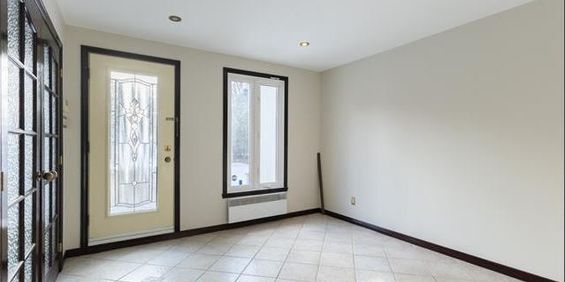 4 Bedroom - 88 Rue Des Ormes, Montréal - Photo 3