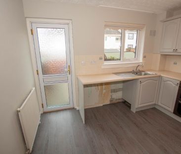 2 bedroom terraced house to rent - Photo 4