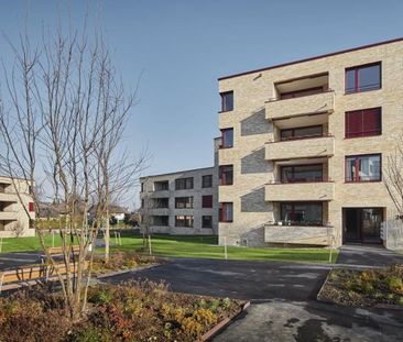 Living in a vibrant neighborhood - Foto 3