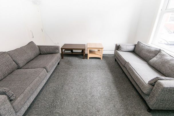 Welton Grove, Hyde Park, Leeds - Photo 1