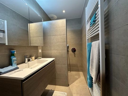 Appartement te huur - Photo 1