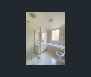 Modern Low-Maintenance Living in University Hill - Photo 4