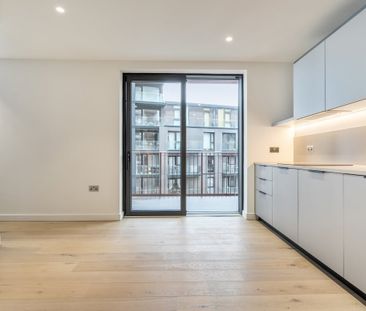 flat to rent - Photo 2