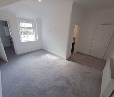 3 bedroom apartment to rent - Photo 1