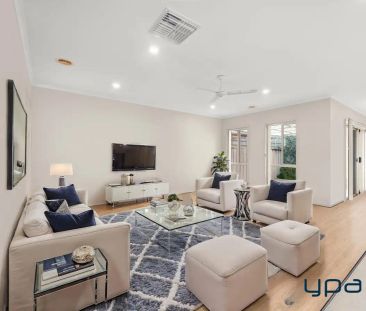 “Family Living in a Prime Location !!” - Photo 3