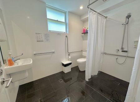 16-bedroom shared boarding house, Union St - Photo 2