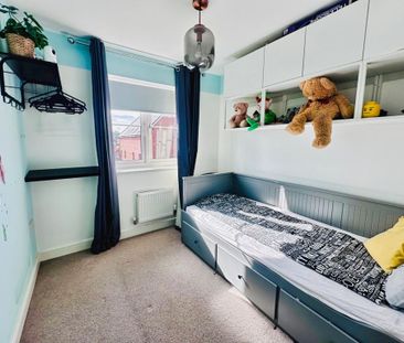 4 bedroom detached house to rent - Photo 4