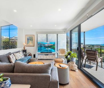 Experience the best in coastal family living - Photo 5