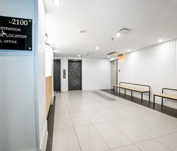 1 Bedroom - 2100 Boulevard De Maisonneuve West, Montréal - Photo 1