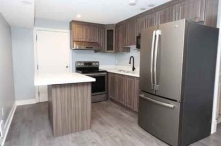 For Lease - 208 Carriage Way, Waterloo, Ontario - Photo 3