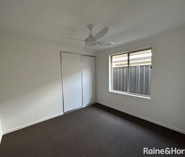 3 Bedroom Home In Blakeview! - Photo 3