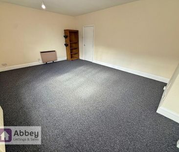 Studio to rent - Photo 6
