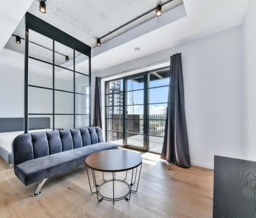 Studio to rent - Photo 1